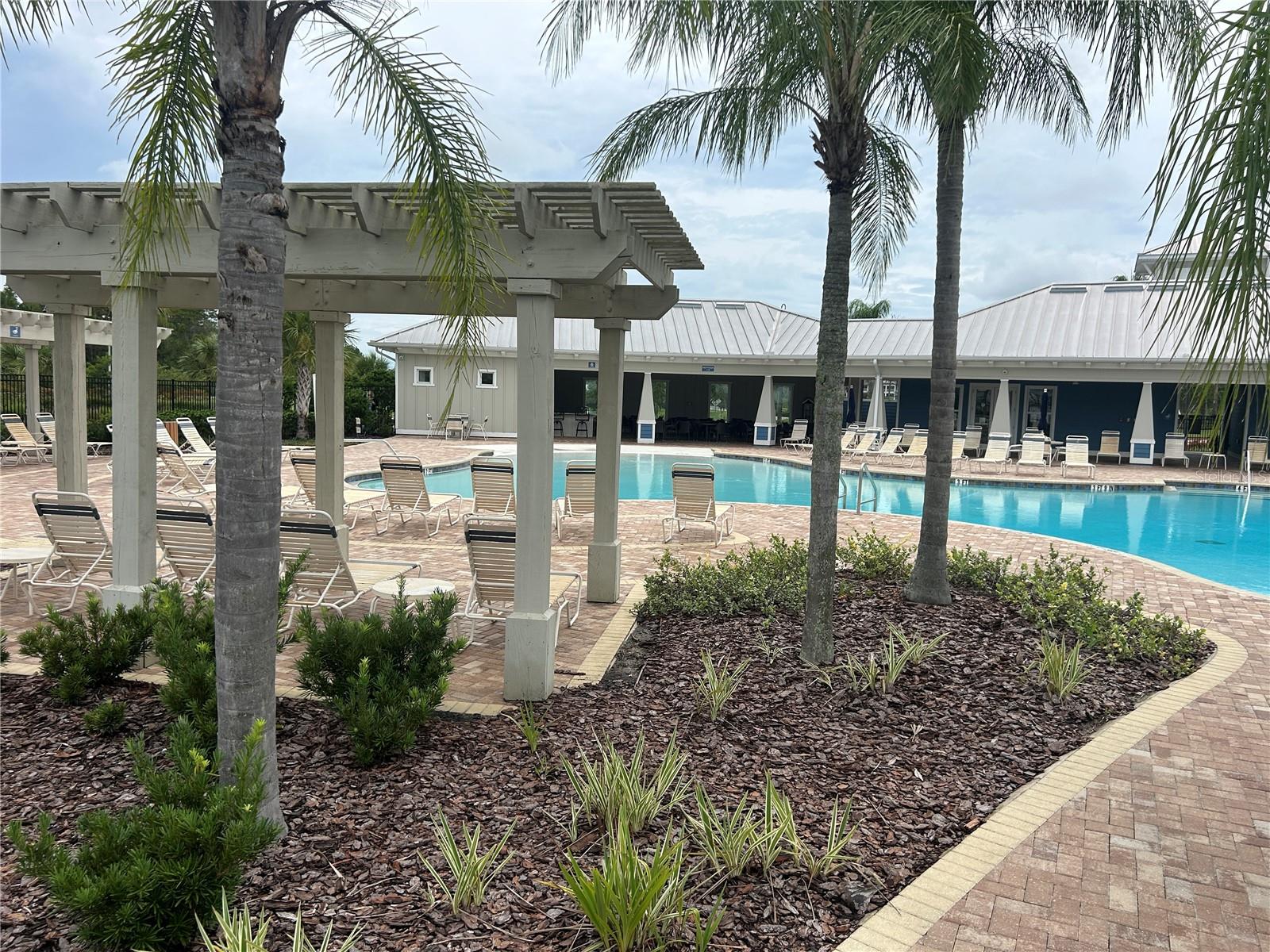 POOL FITNES CENTER