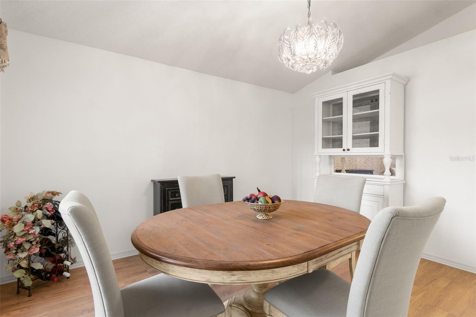 DINING ROOM 2