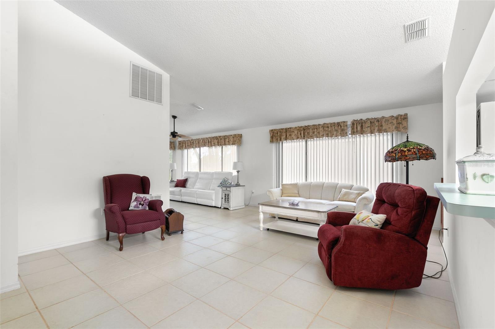 LIVING ROOM 3