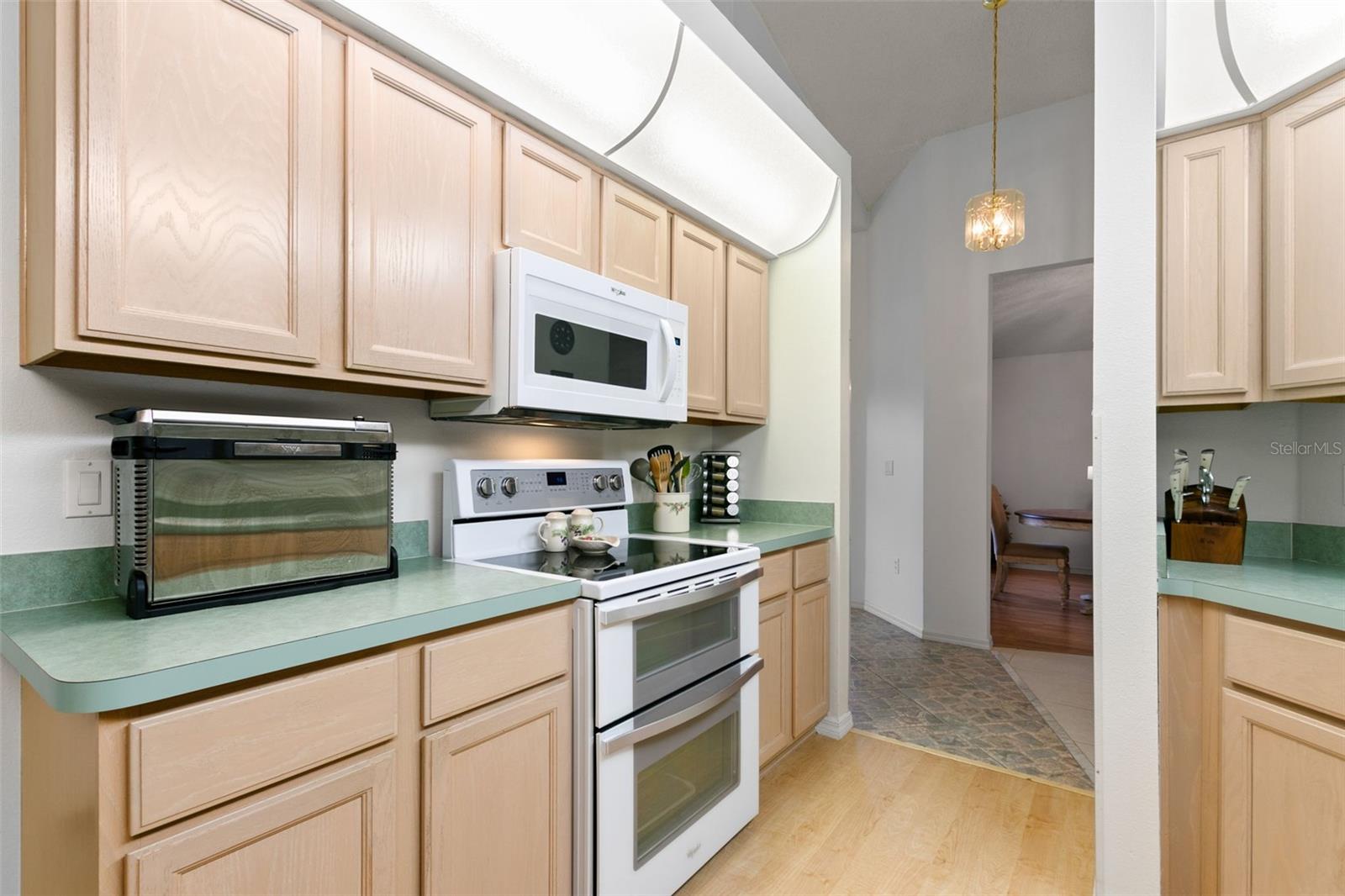 KITCHEN 2
