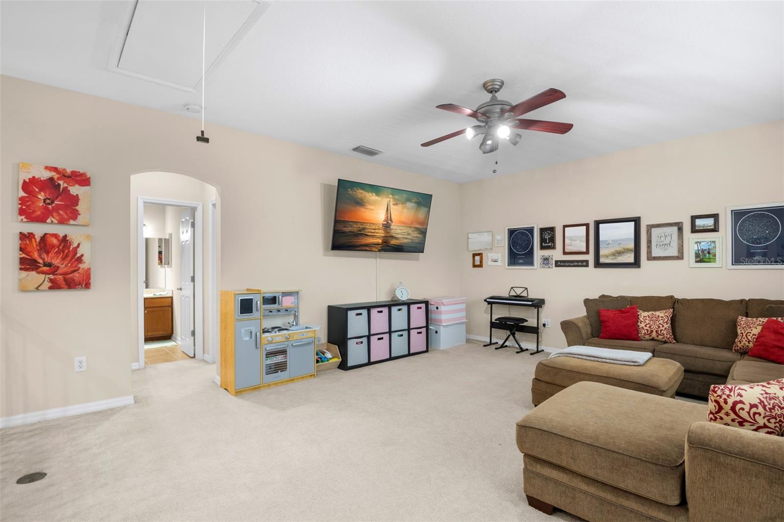 Loft, Bonus Room