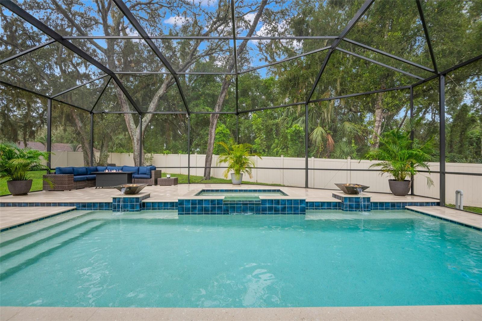 Pool, Lanai
