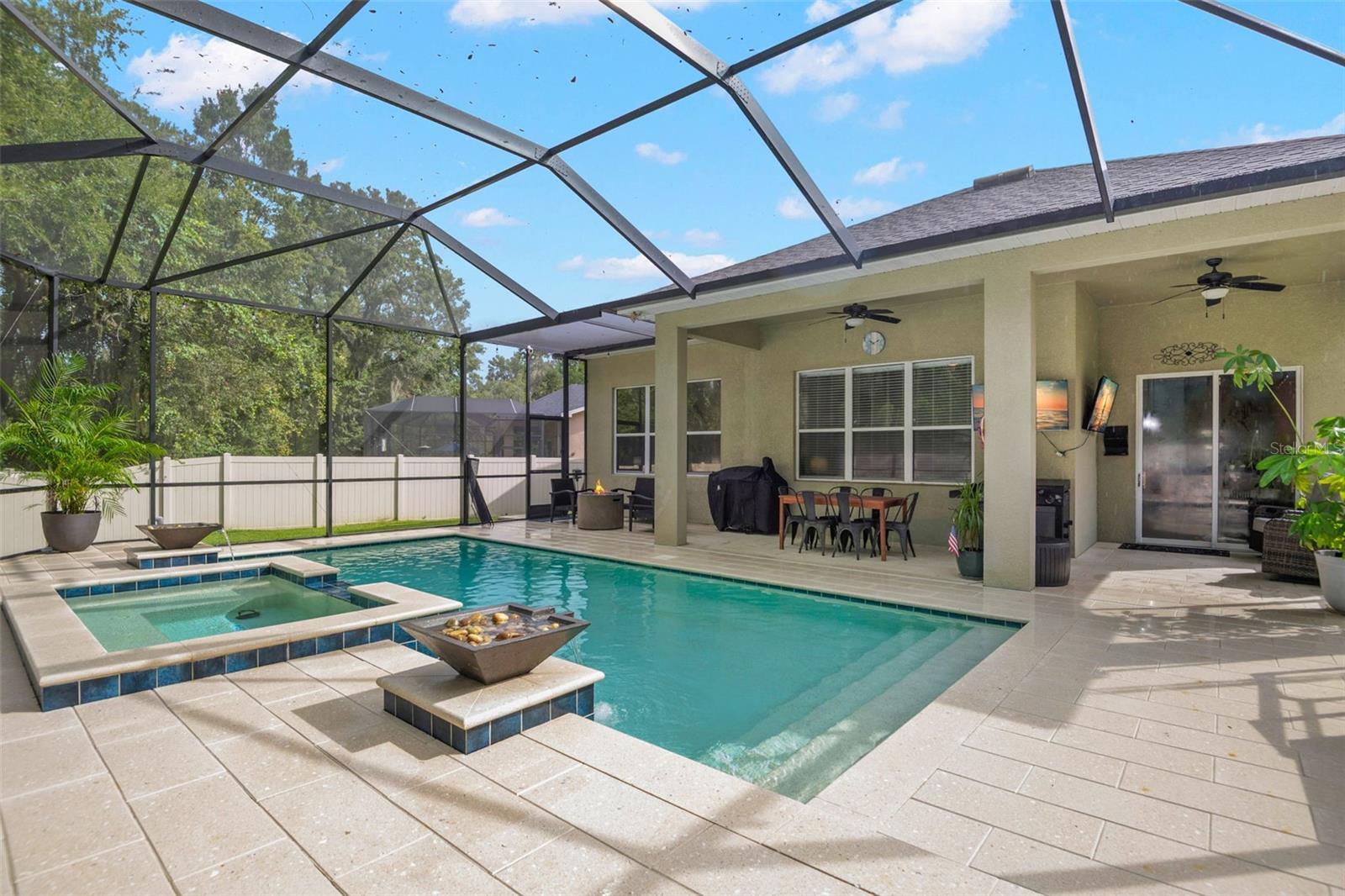 Pool, Lanai