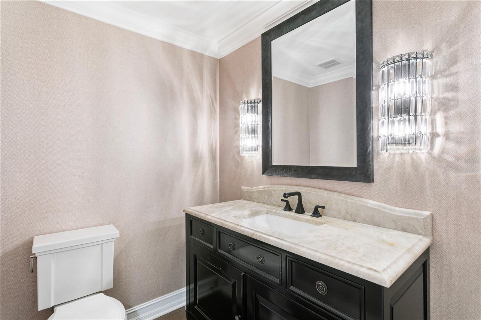 1/2 Bath