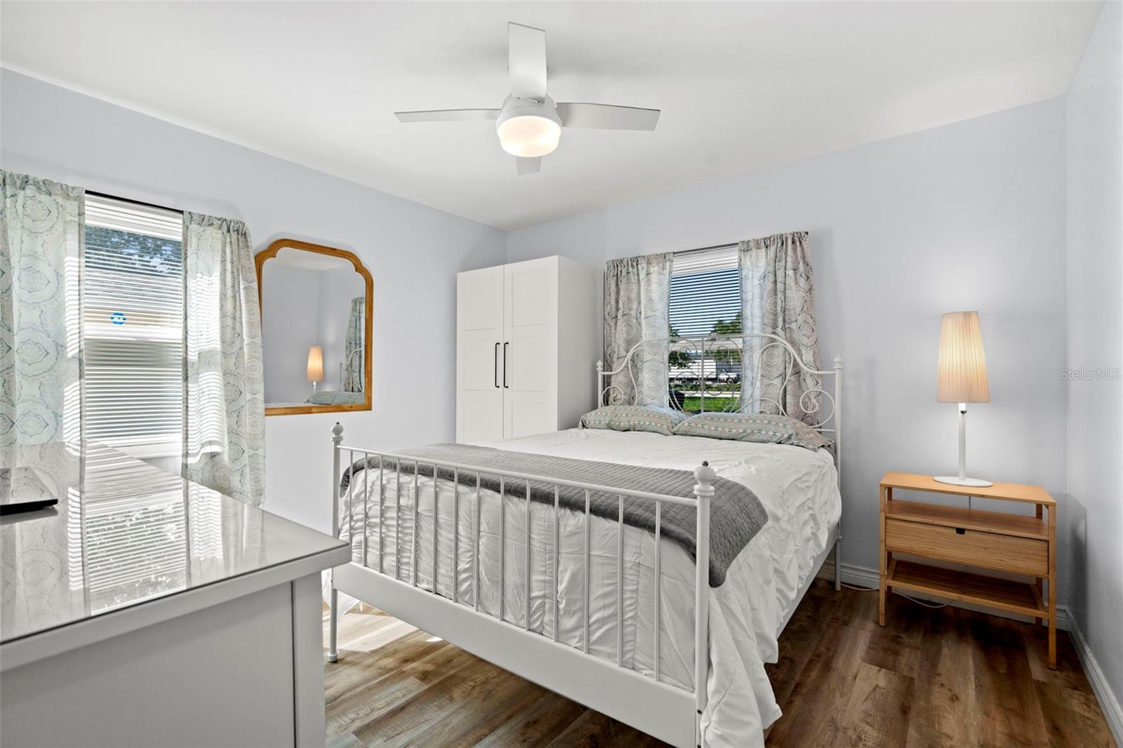 Spacious primary bedroom.