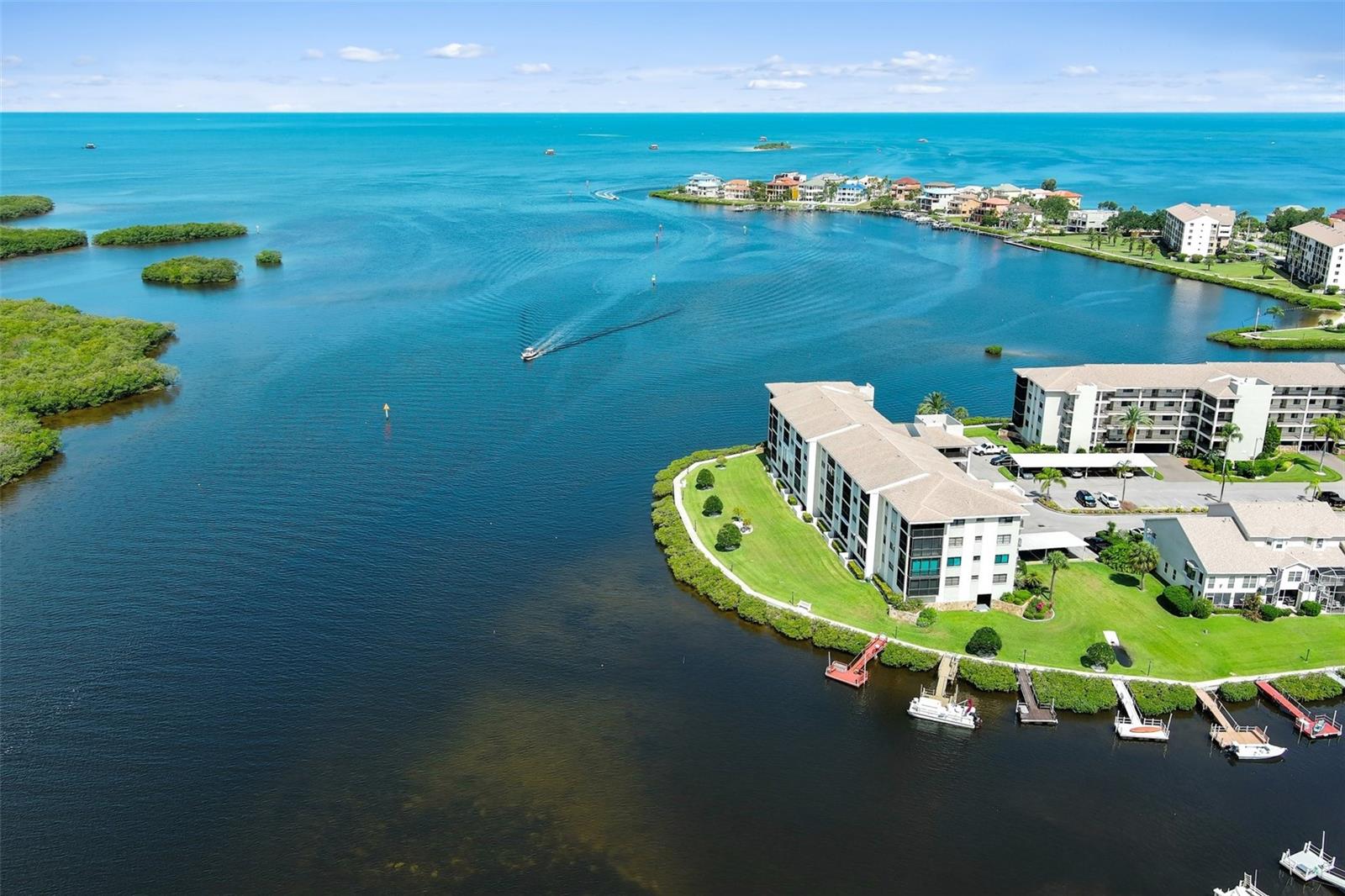 Building 7 DIRECTLY on the RIVER