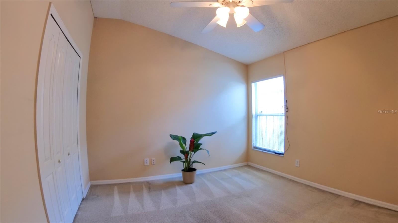 Middle Bedroom