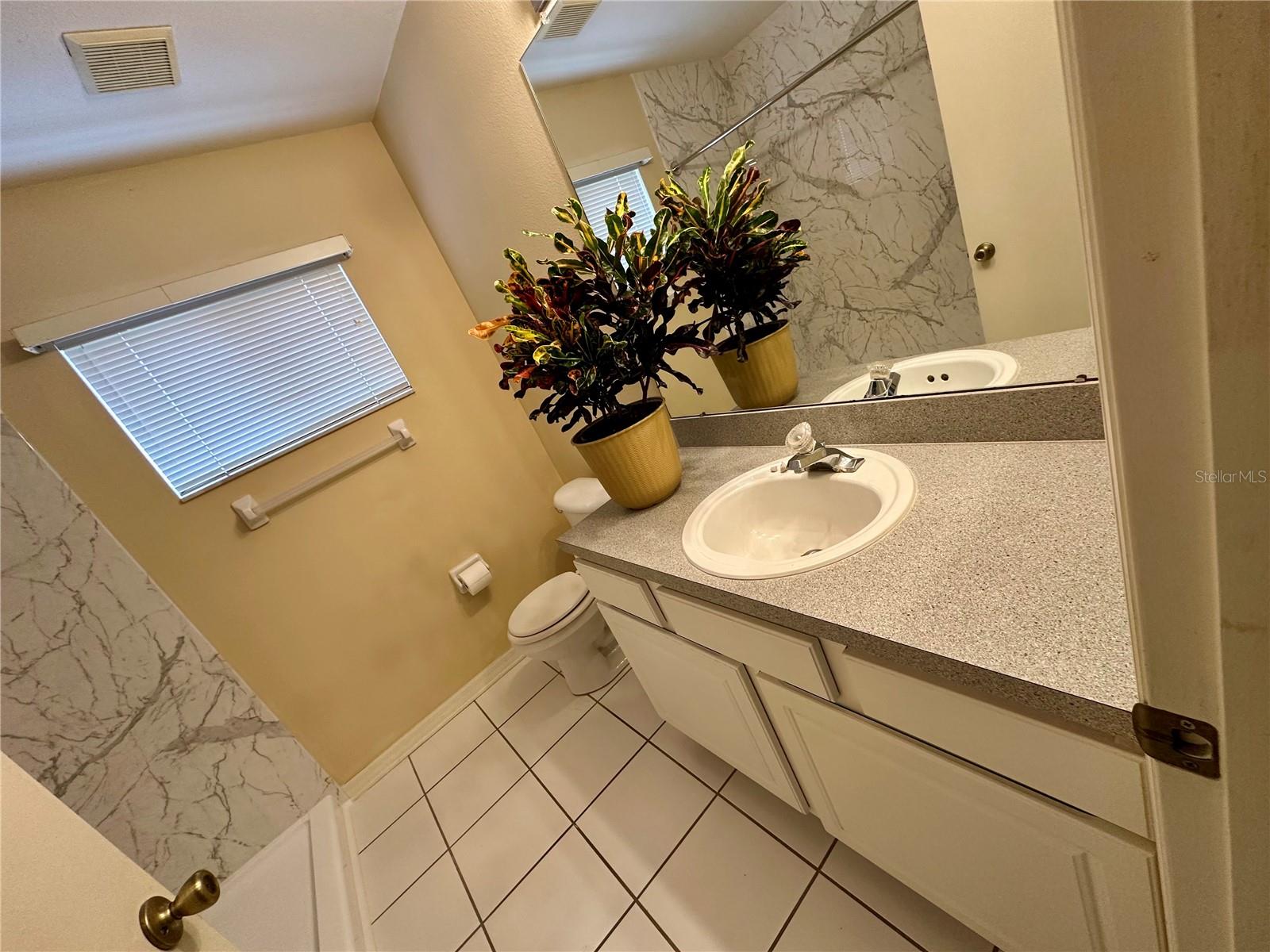 2nd bathroom