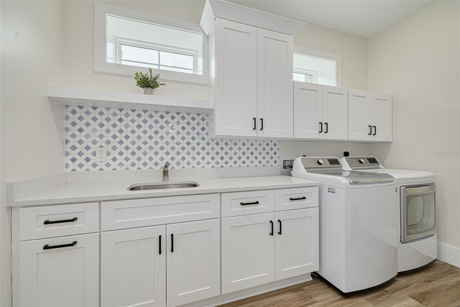1st floor laundry