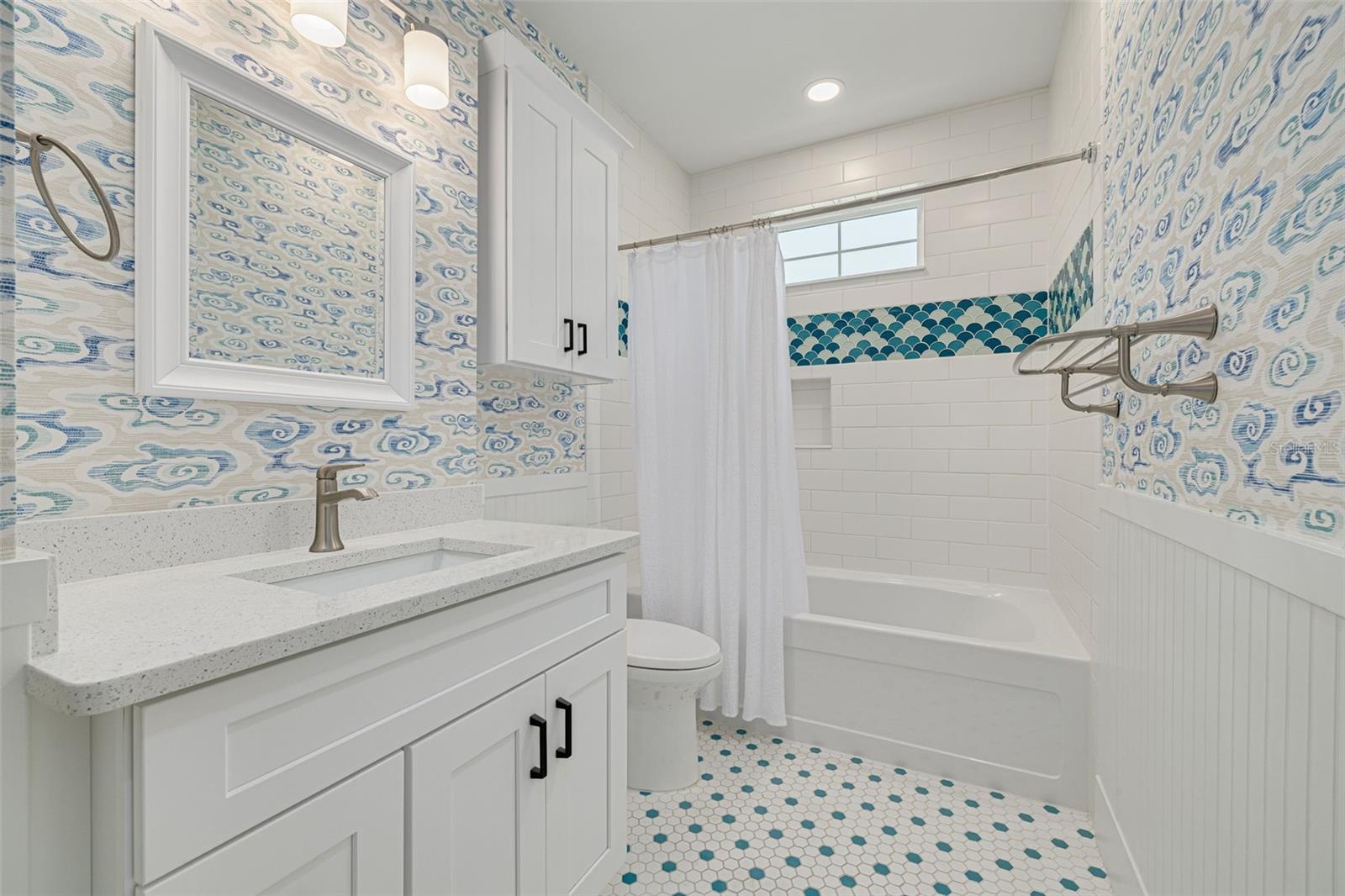 Upstairs Hall Bathroom