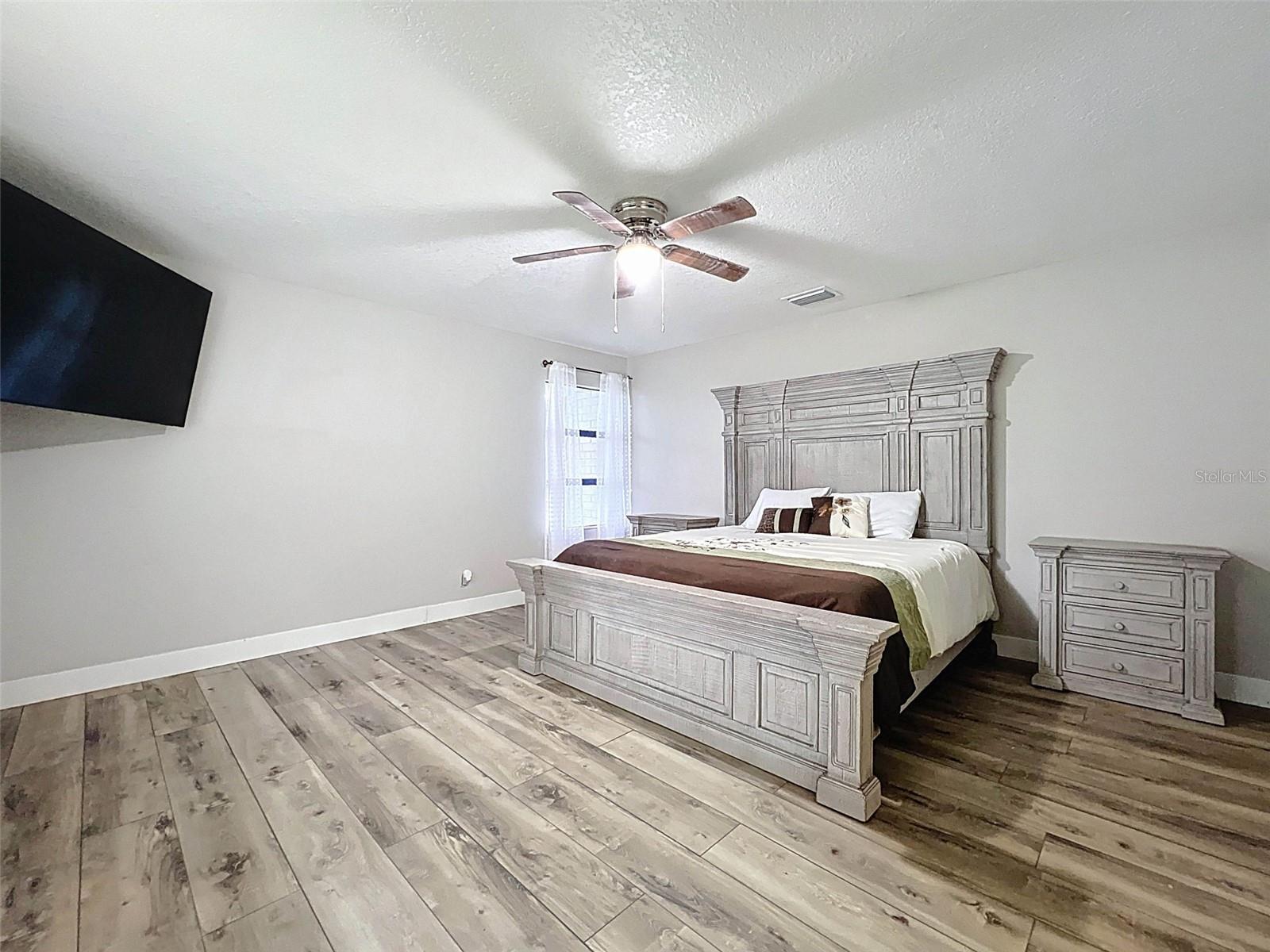 Large Owner's Suite