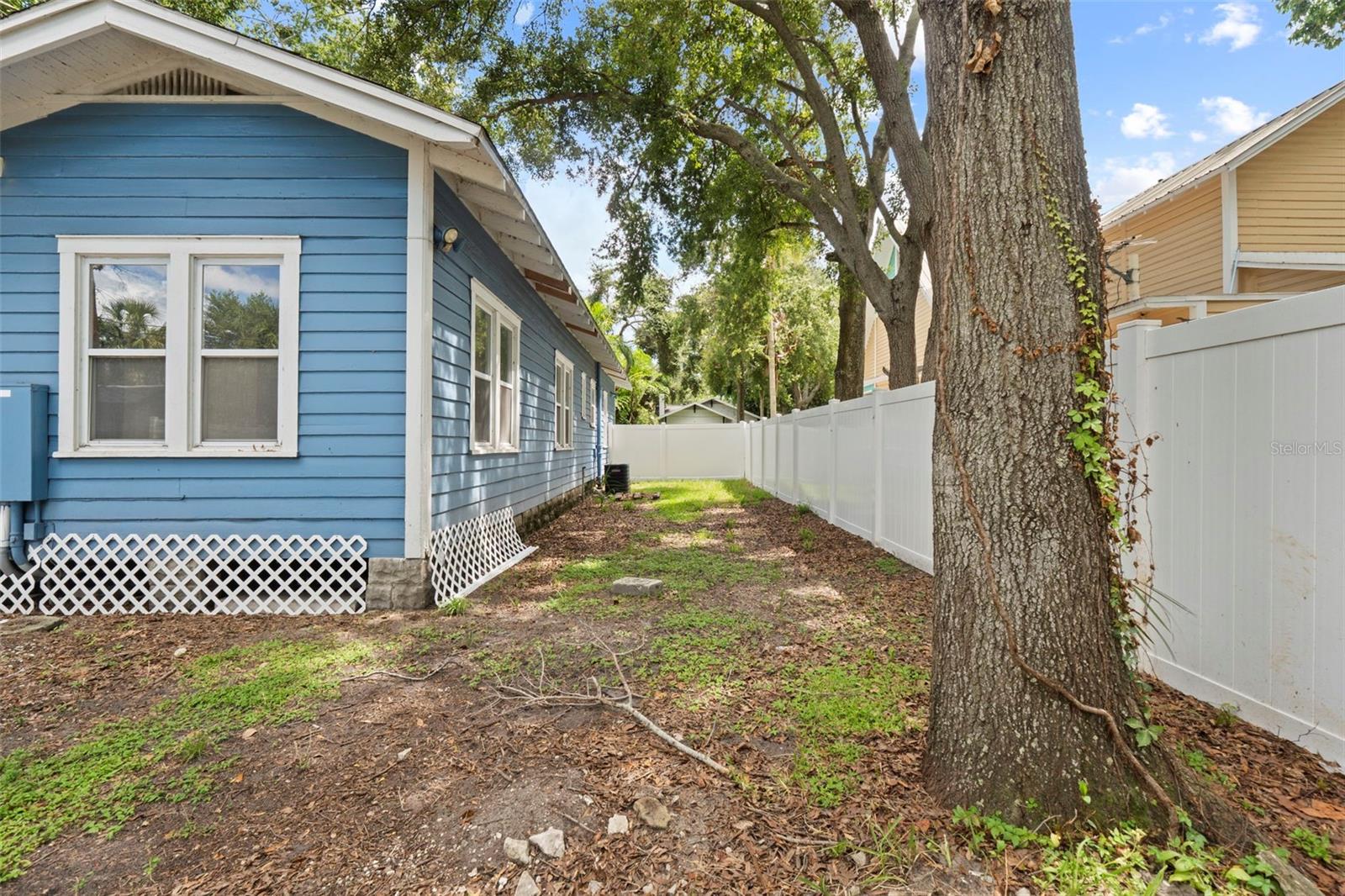 TB8420976