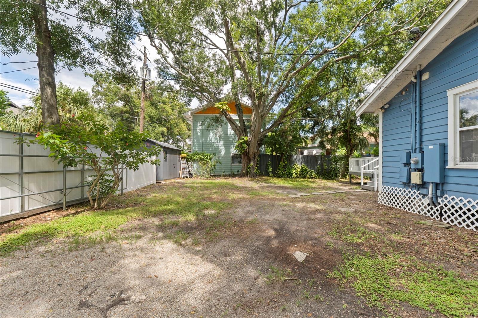 TB8420976