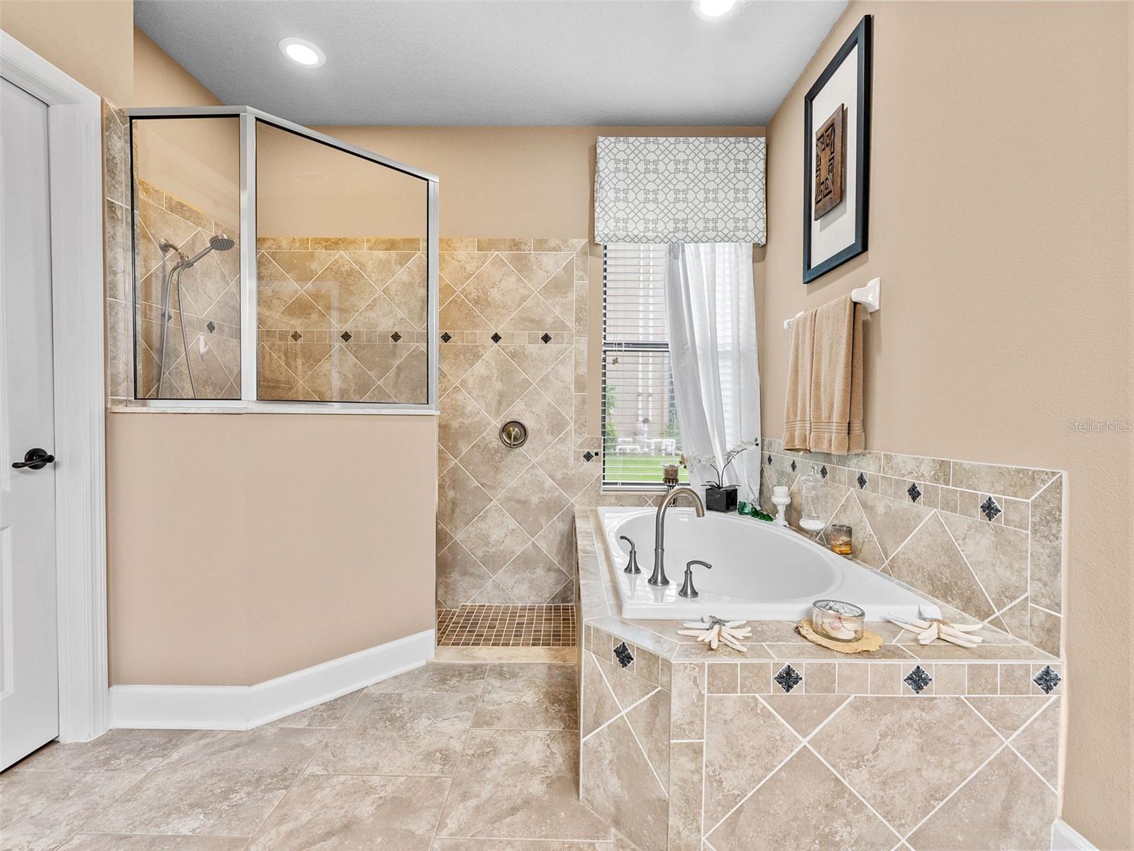 Primary Bathroom Soaker tub