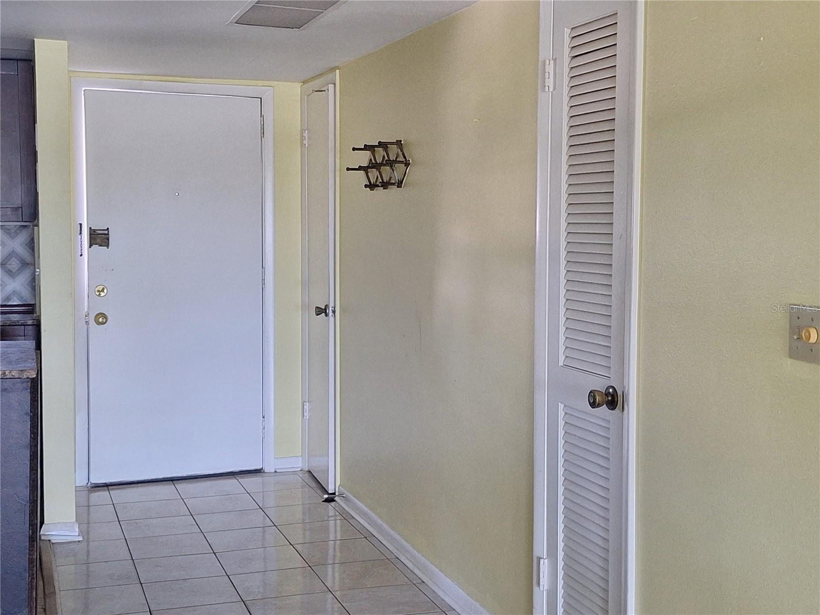 Nice Tiled entry and 2 Pantries too!