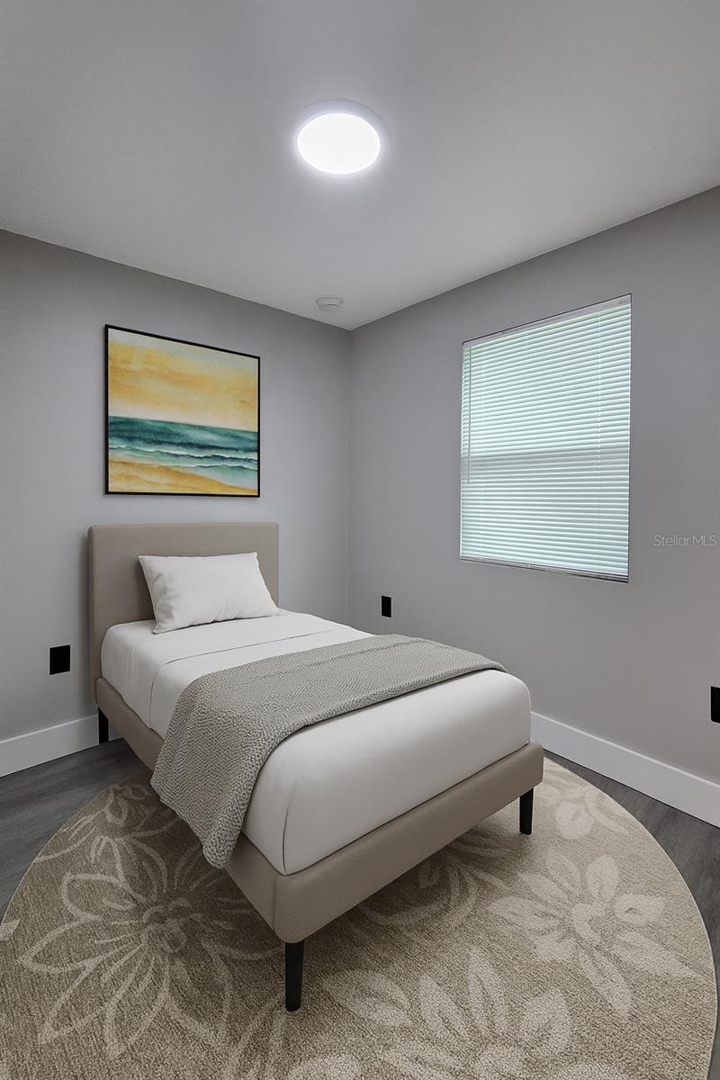 bedroom 4 / office