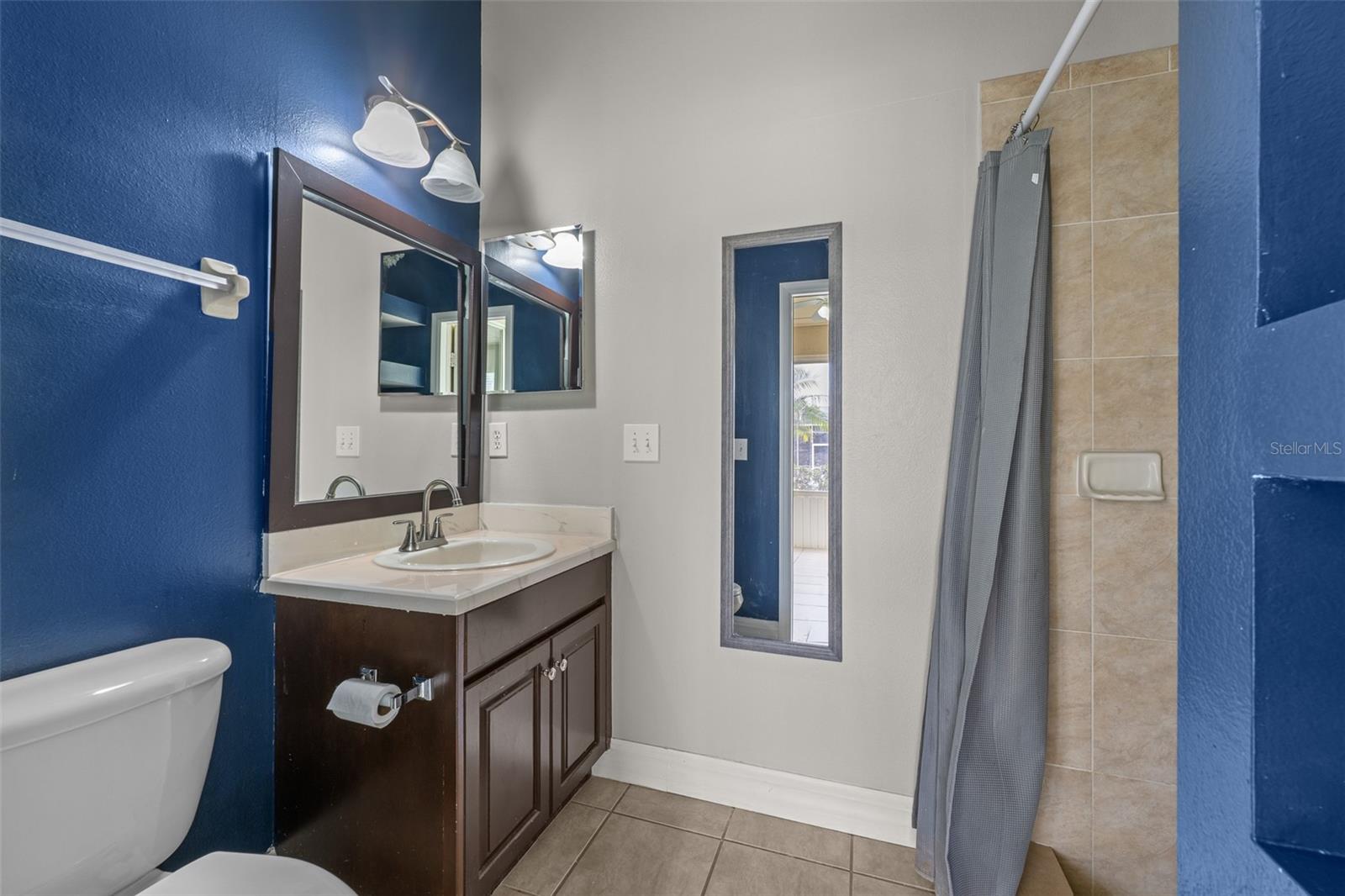 Florida room bath