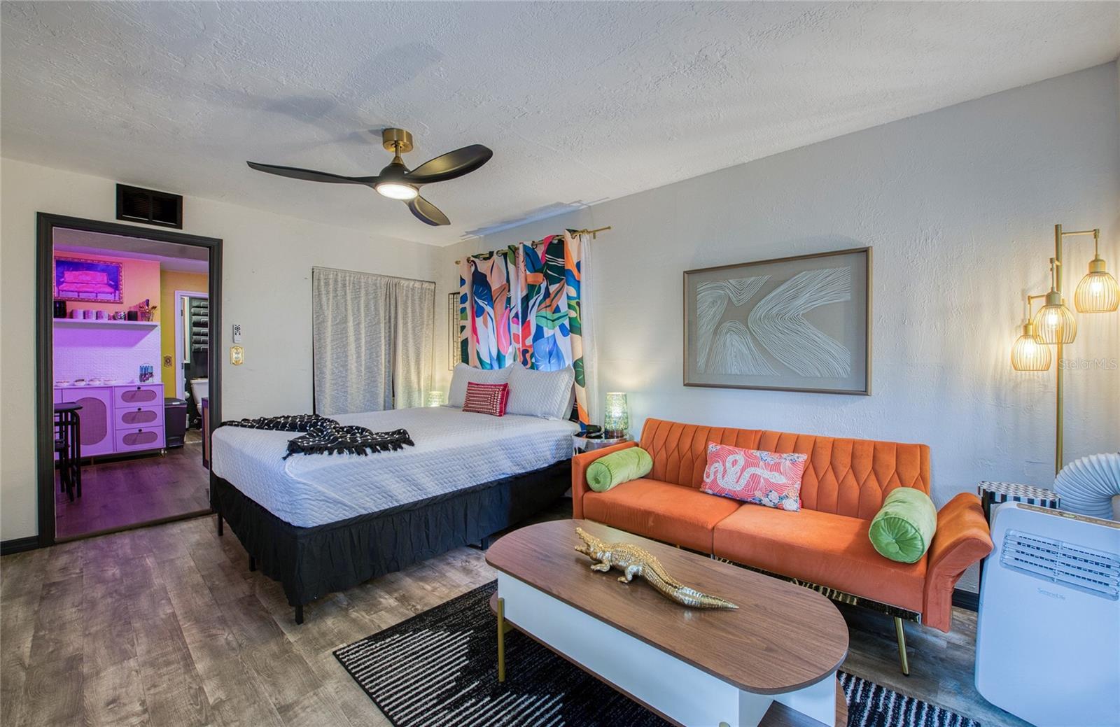Attached Mother-in-Law Suite w/ Private Entrance