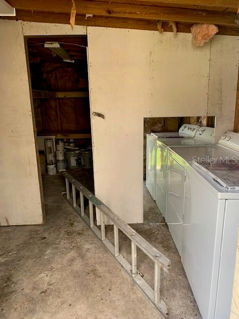Apartment Laundry Storage