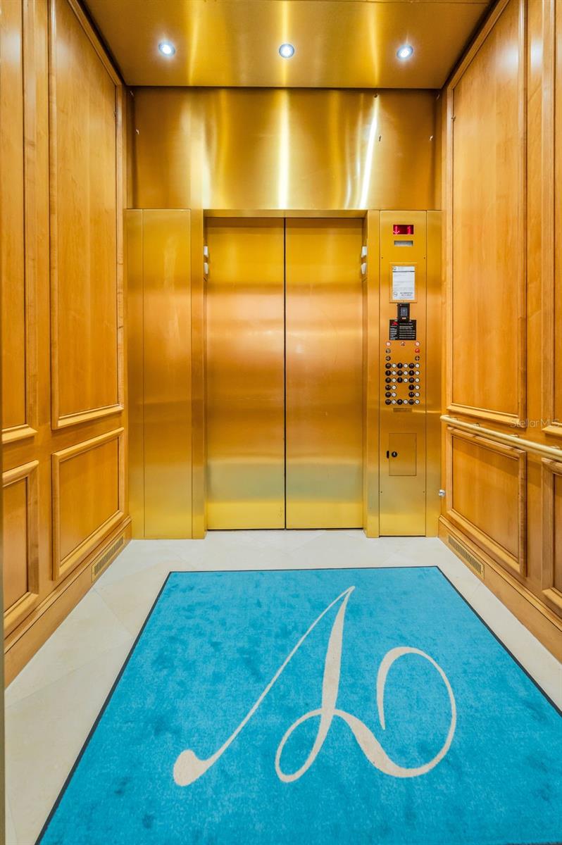 Vittoria elevator offers secure, private access to each residence.