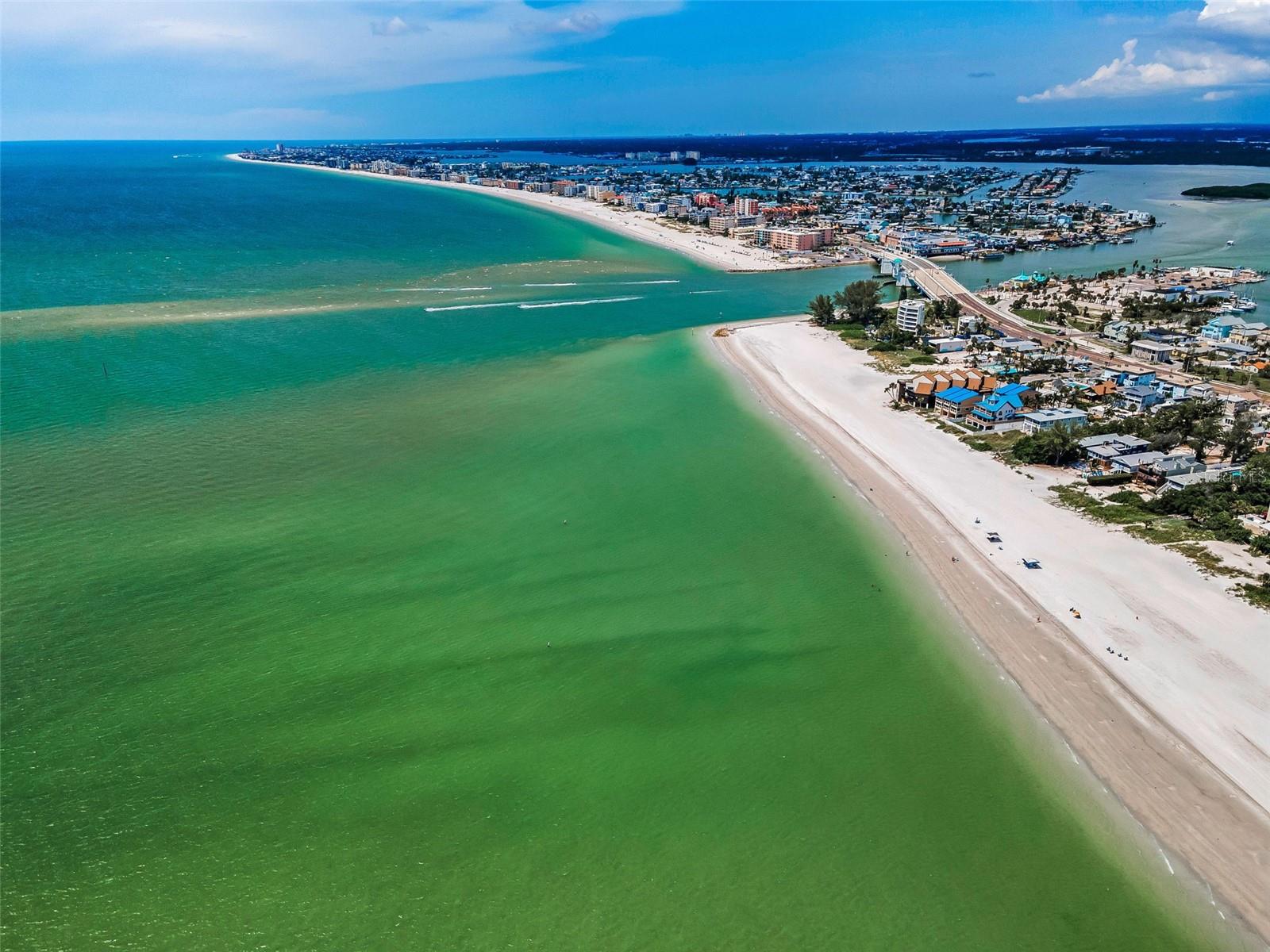 Treasure Island beach - a peek north toward John's Pass.