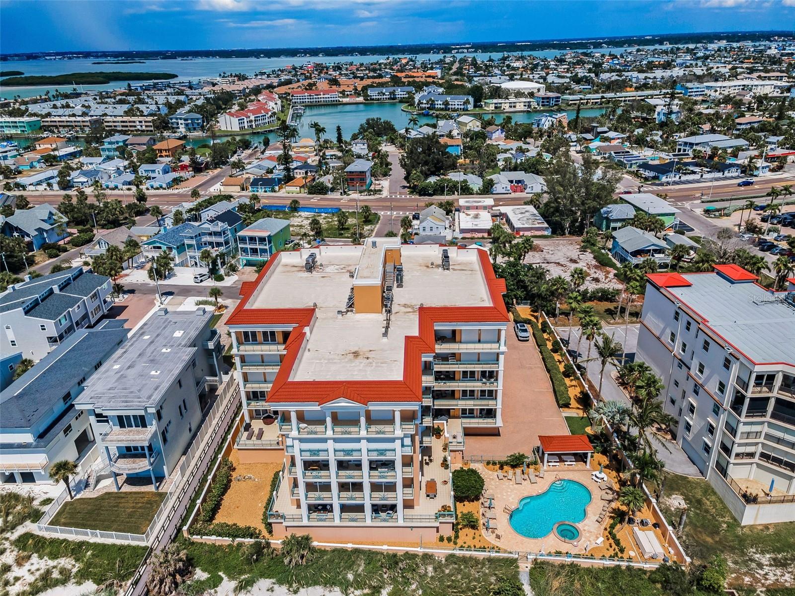 Vittoria - absolute paradise surrounded by Gulf of America and Boca Ciega Intracoastal waterways.