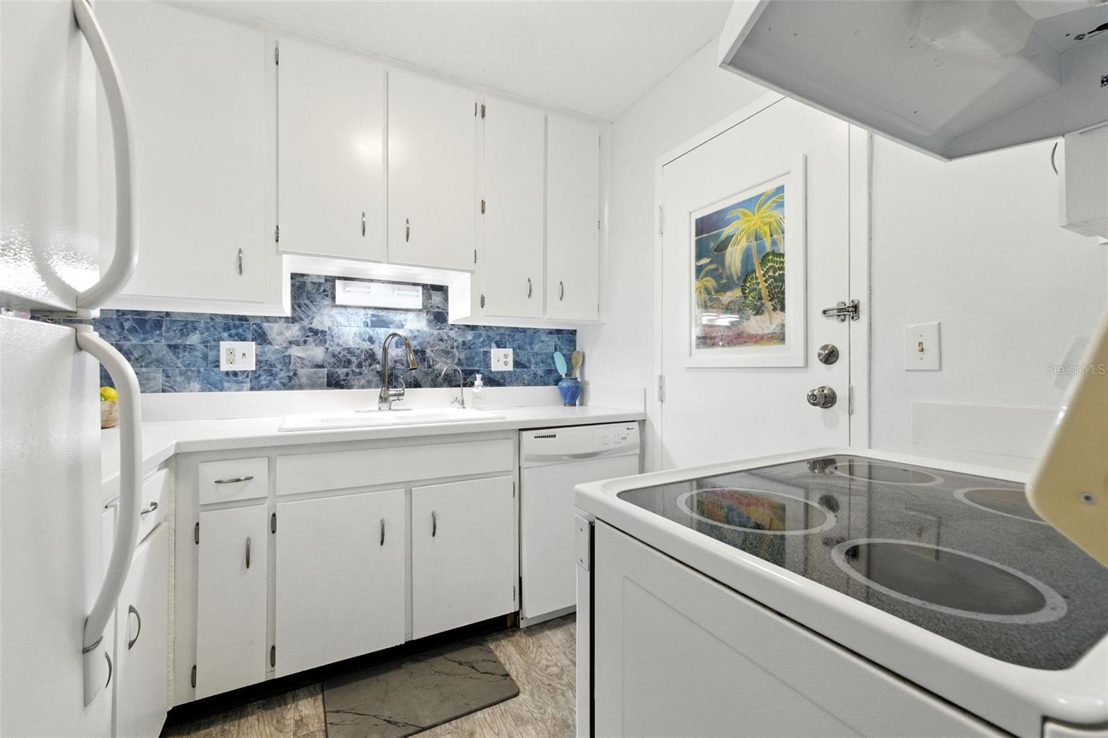 Kitchen entryway