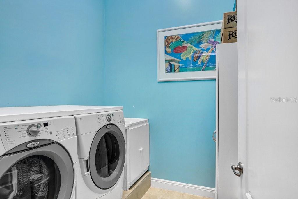 2nd laundry room