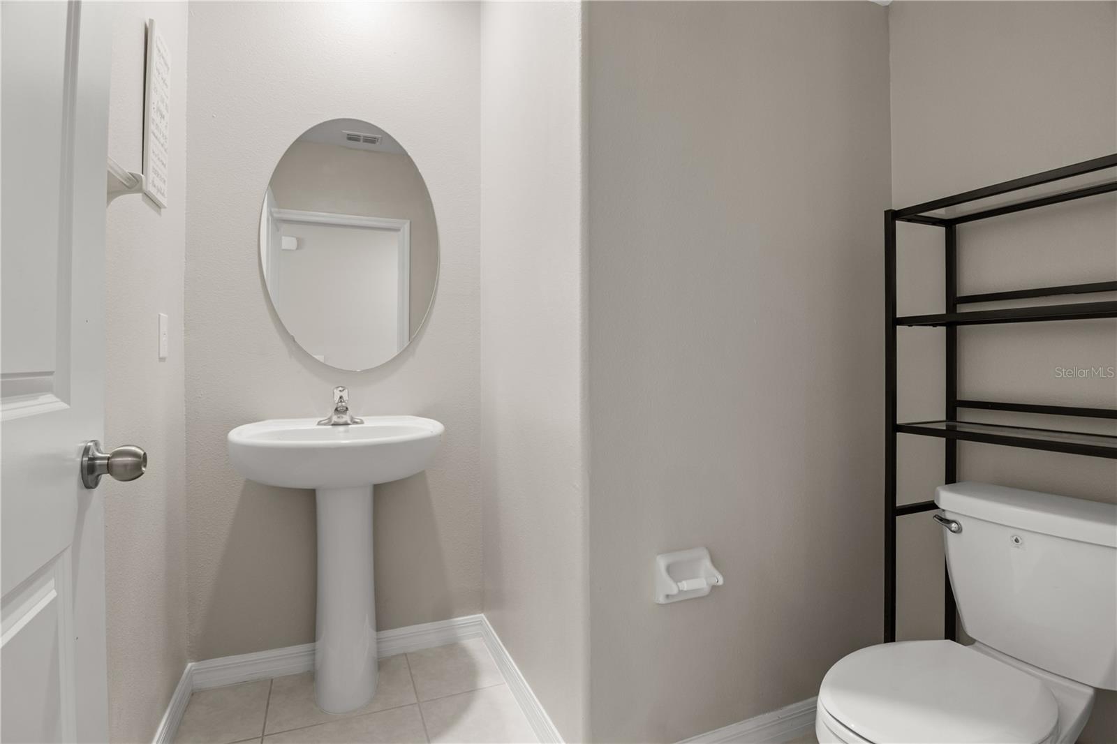 HALF BATH 1