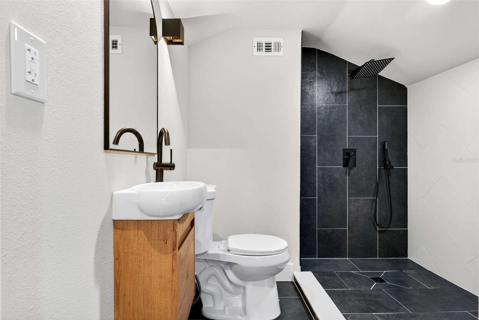Upstairs Bonus Room Ensuite Bathroom