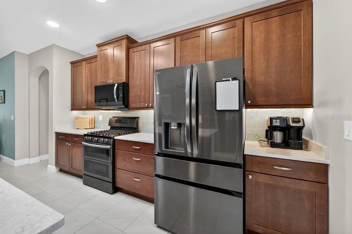 Soft close cabinets/drawers