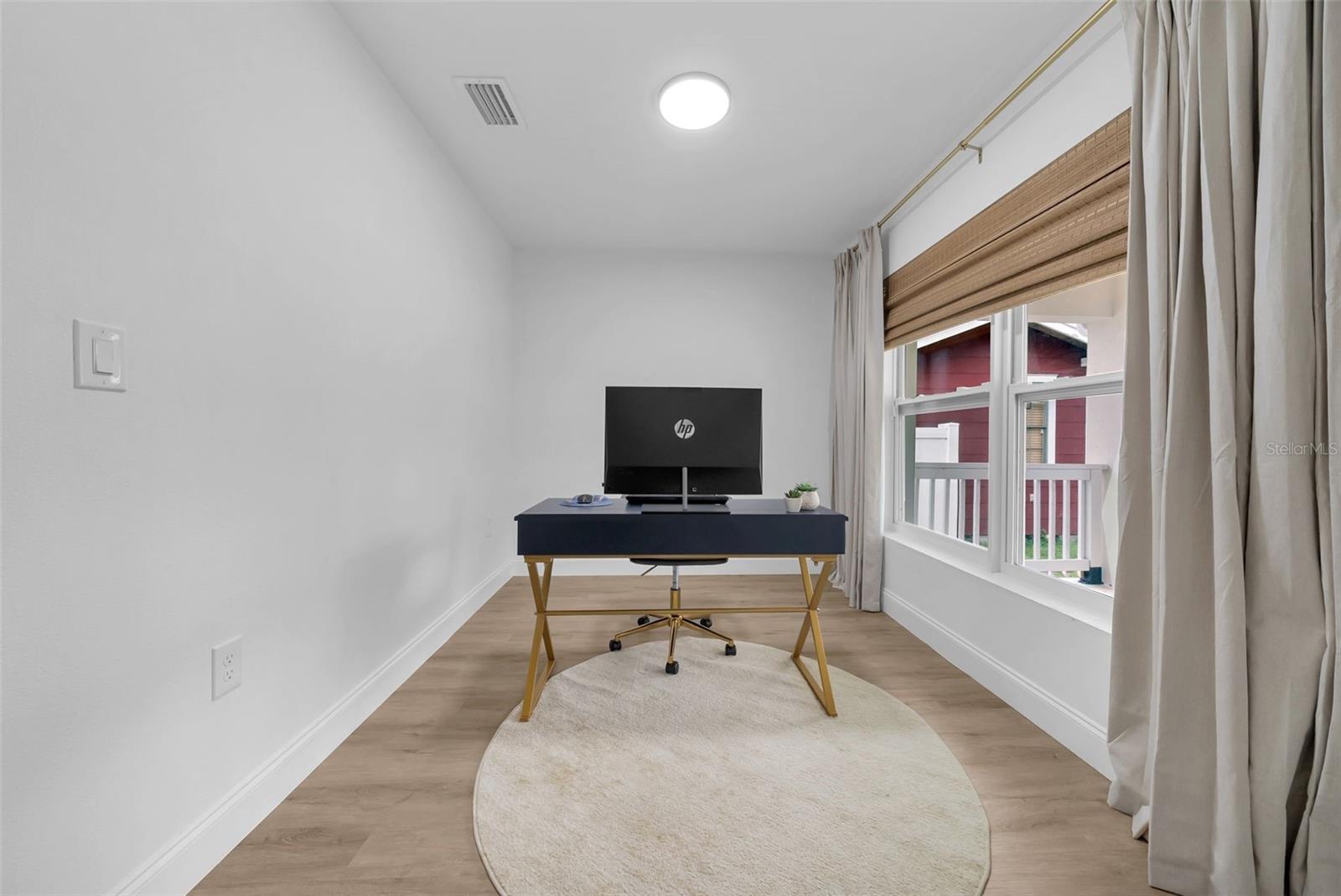 Flex/Office/Bonus Room