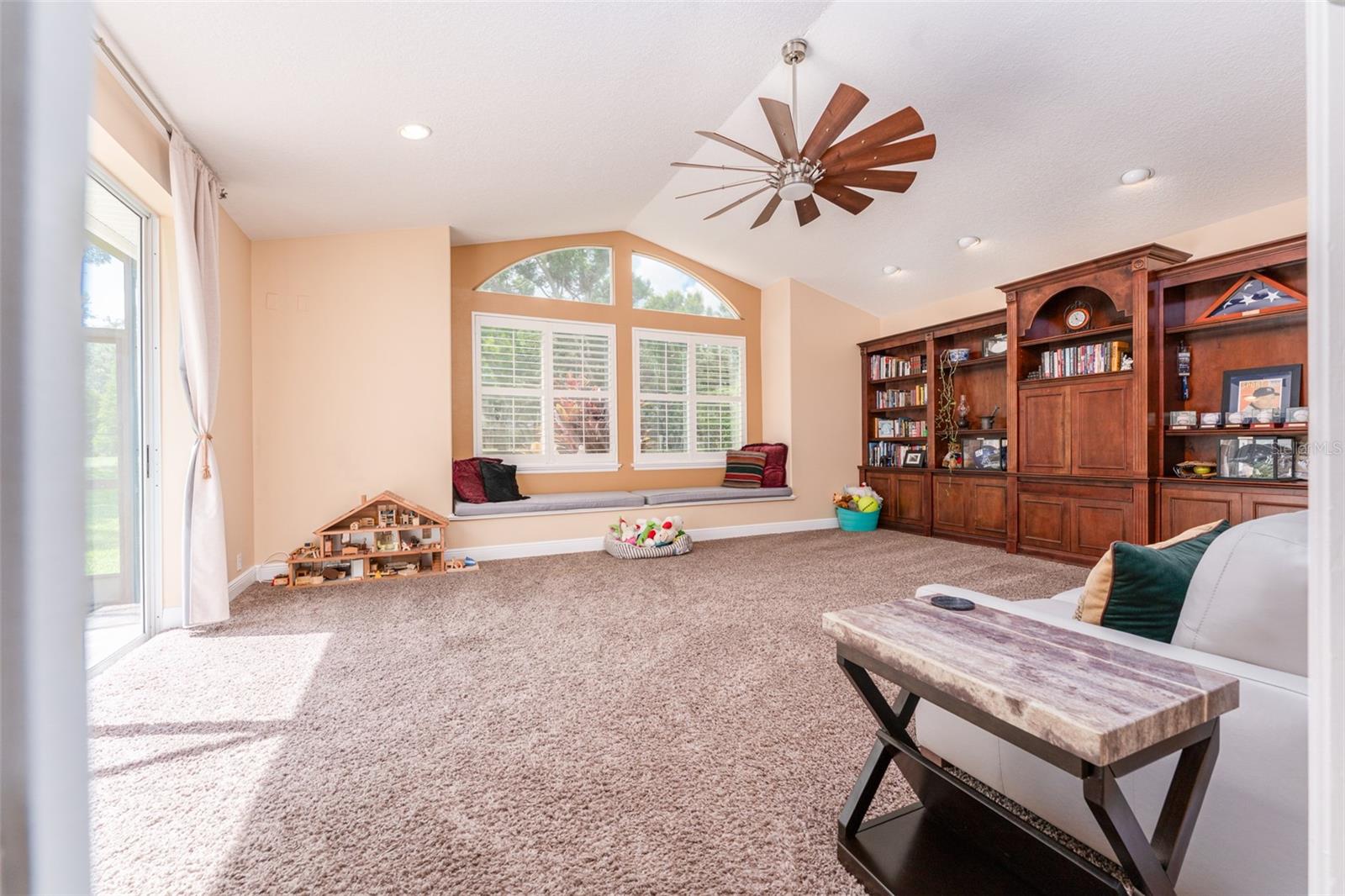 Bonus Room with Window Seat