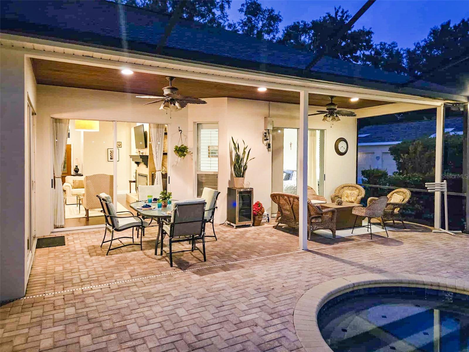 Beautiful Evening Ambience in Your Outdoor Living Space