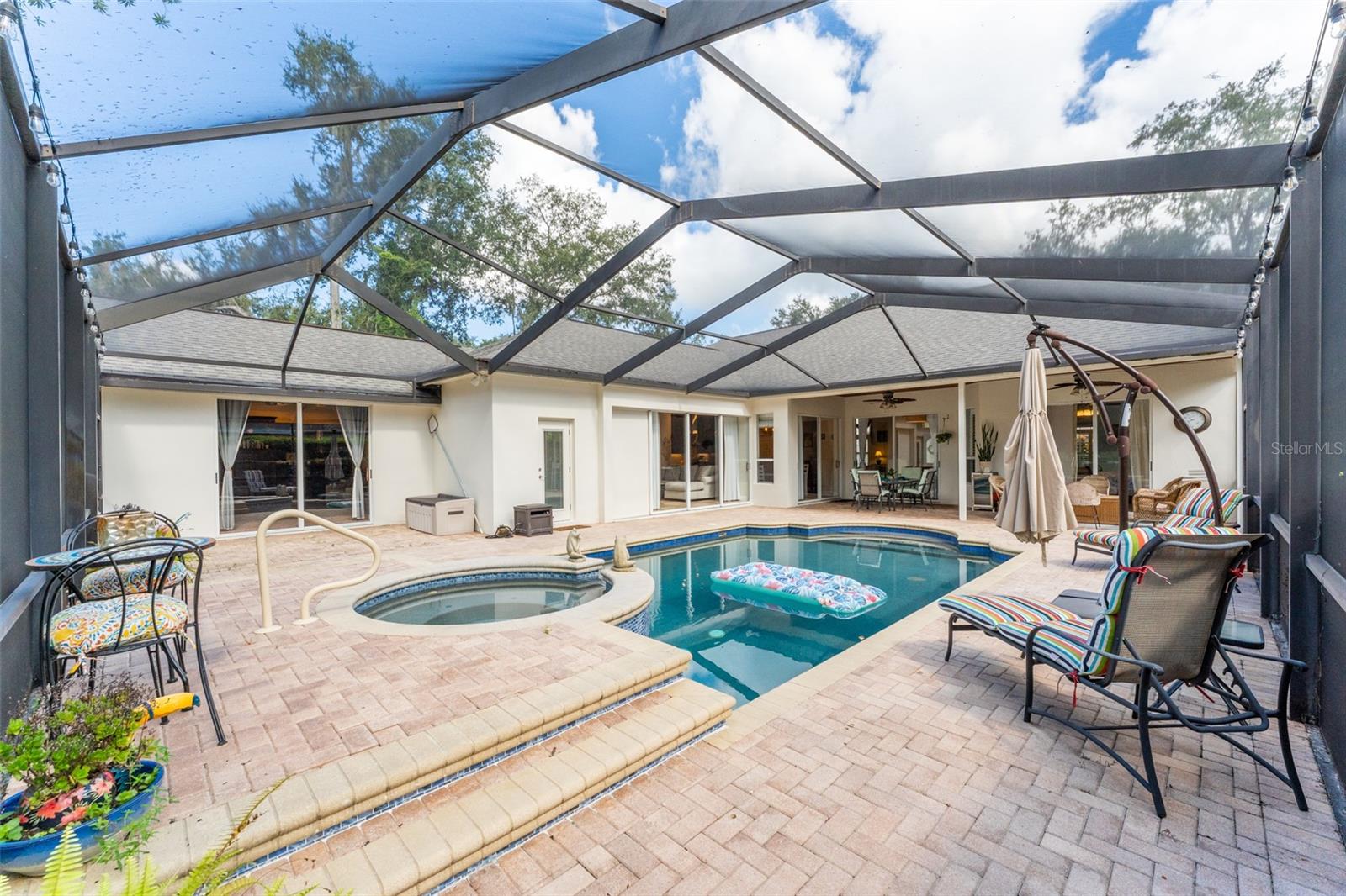 Sparkling Pool/Spa with Tiered Decking