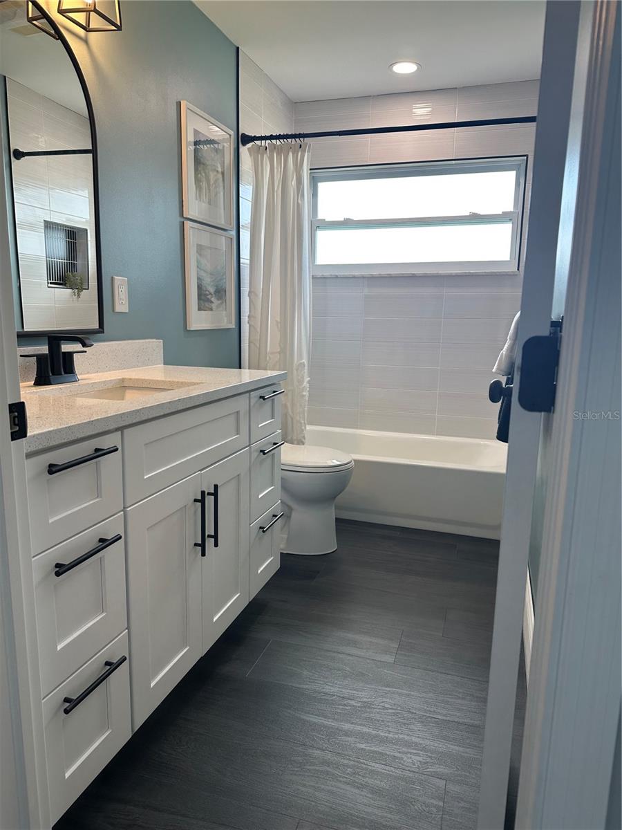 2nd full Bathroom