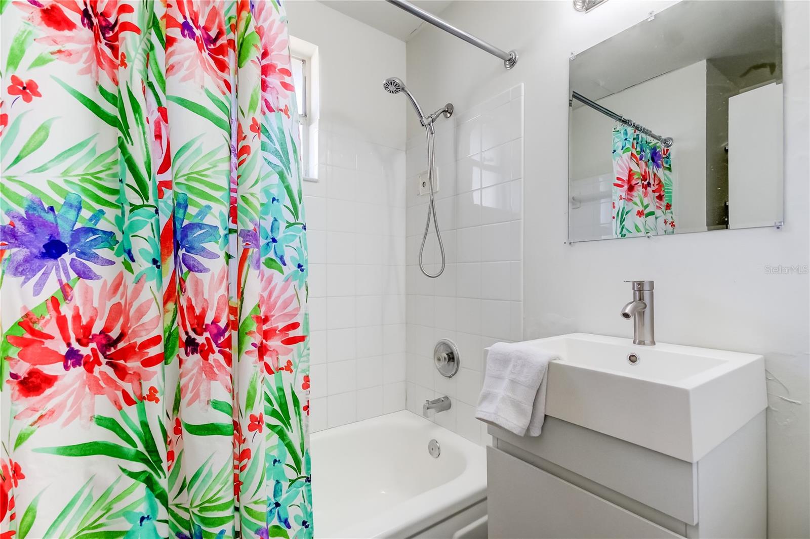 30. Removable Shower Head for a Spa Like Feeling in Your Own Bathroom! (7' x 5.4')