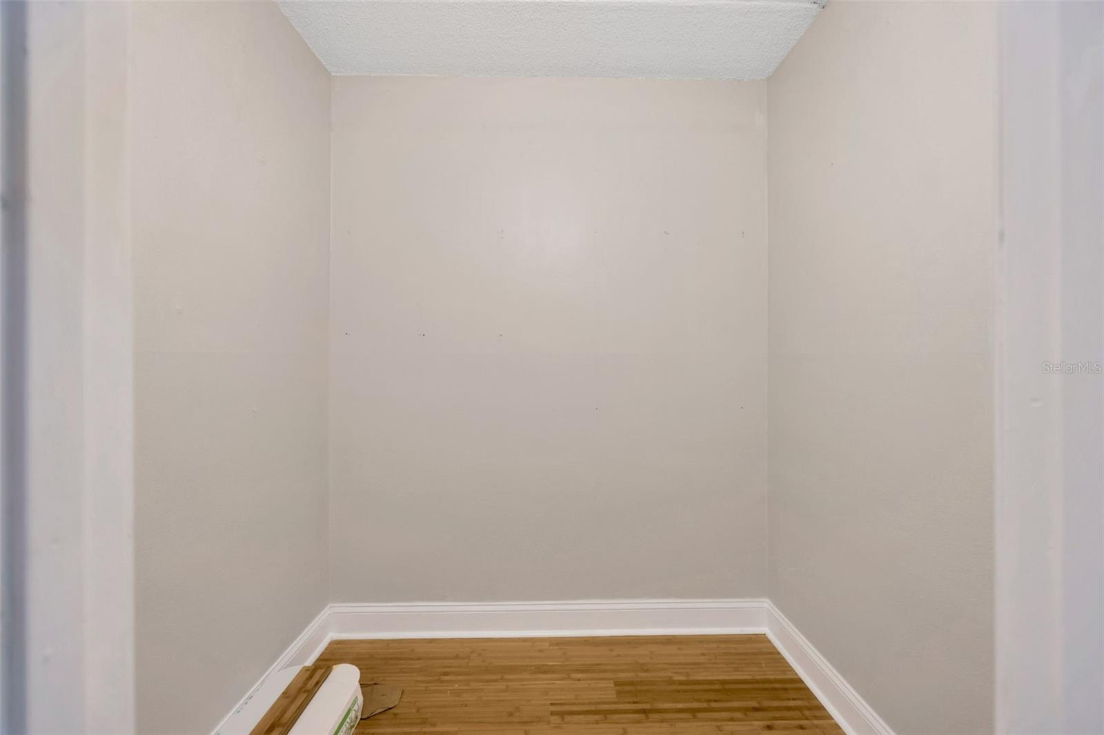 Walk in closet
