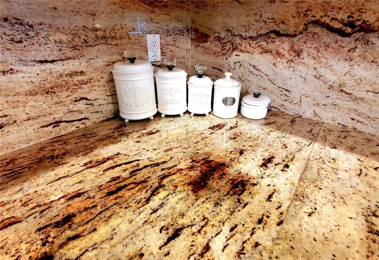 GRANITE COUNTERS