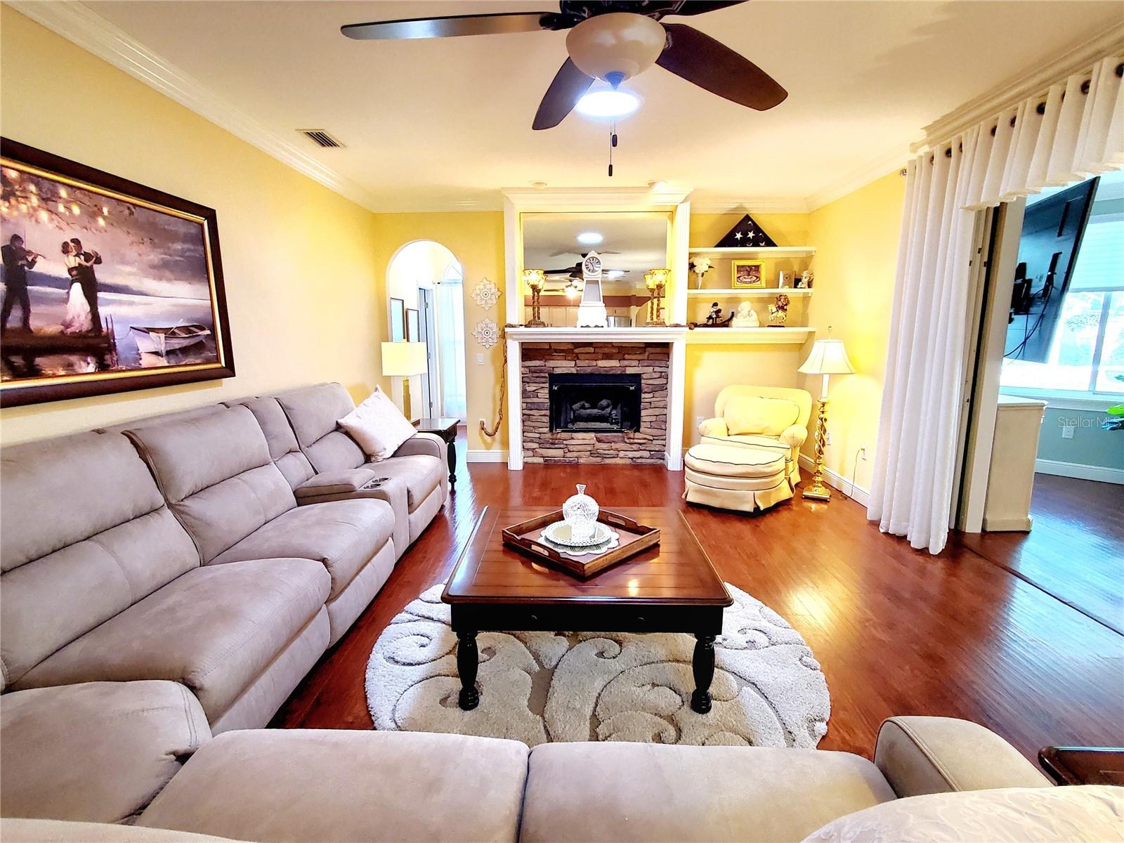 FAMILY ROOM