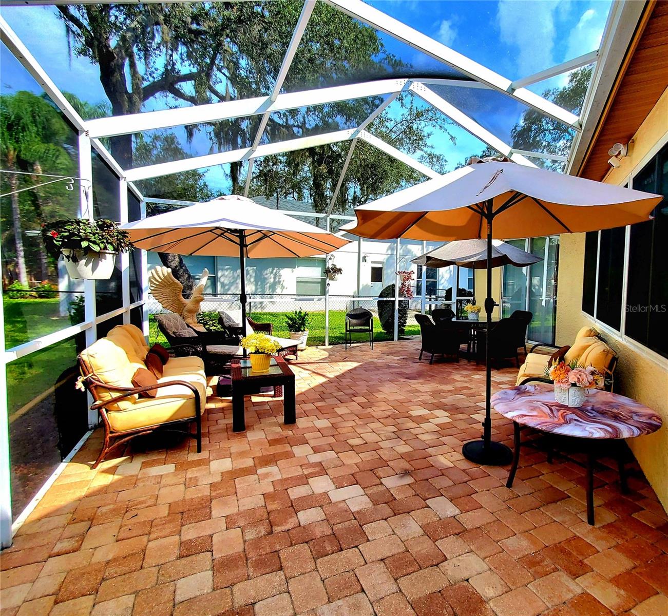 SCREEN PATIO