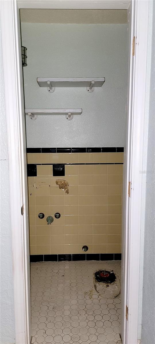 Primary Bedroom Half Bath