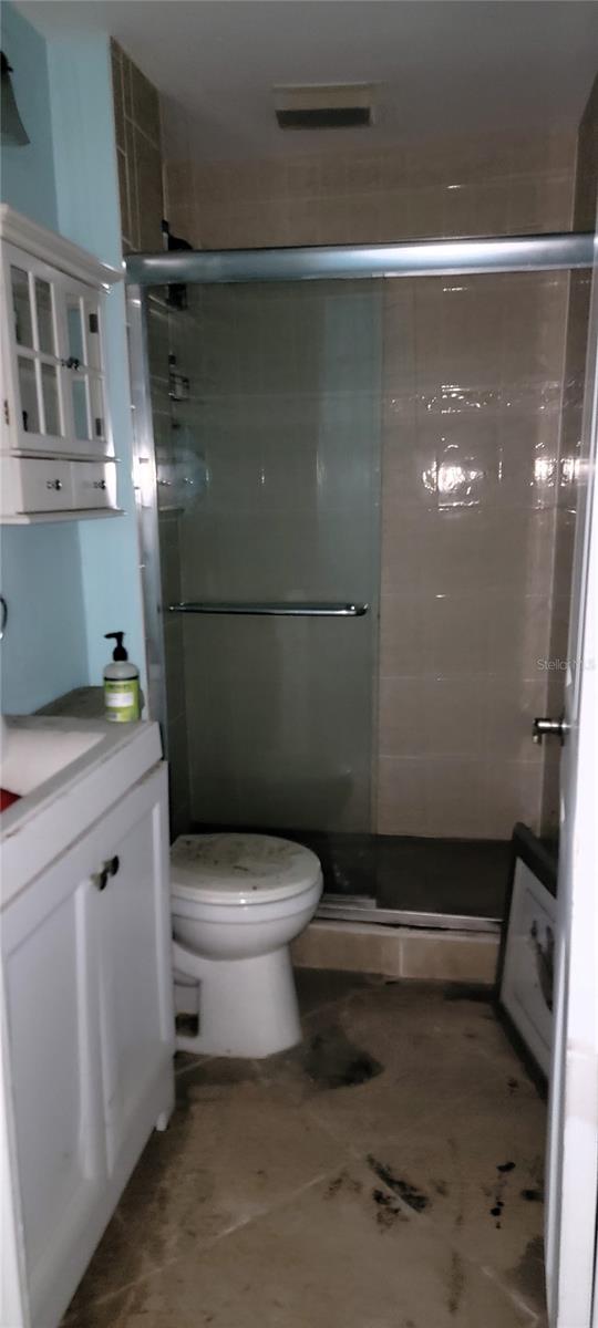 Guest House Full Bathroom