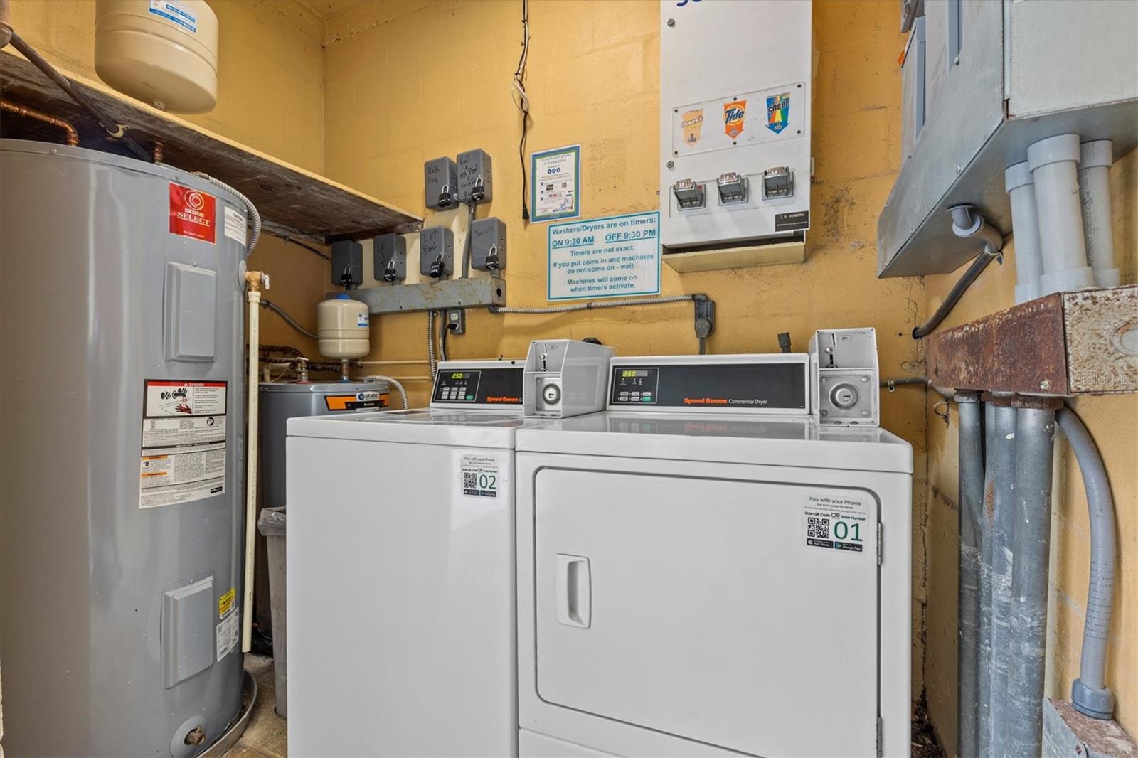 Coin-laundry close to unit on 1st floor