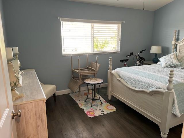 2nd bedroom