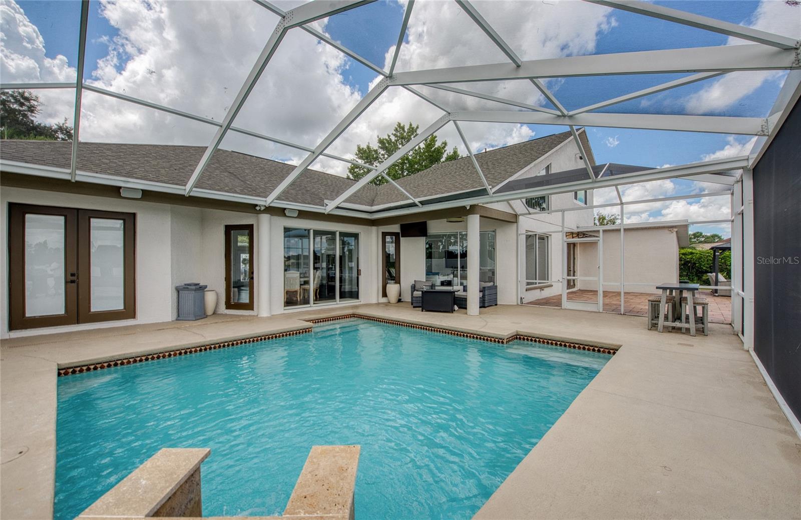 Pool Area. (3)