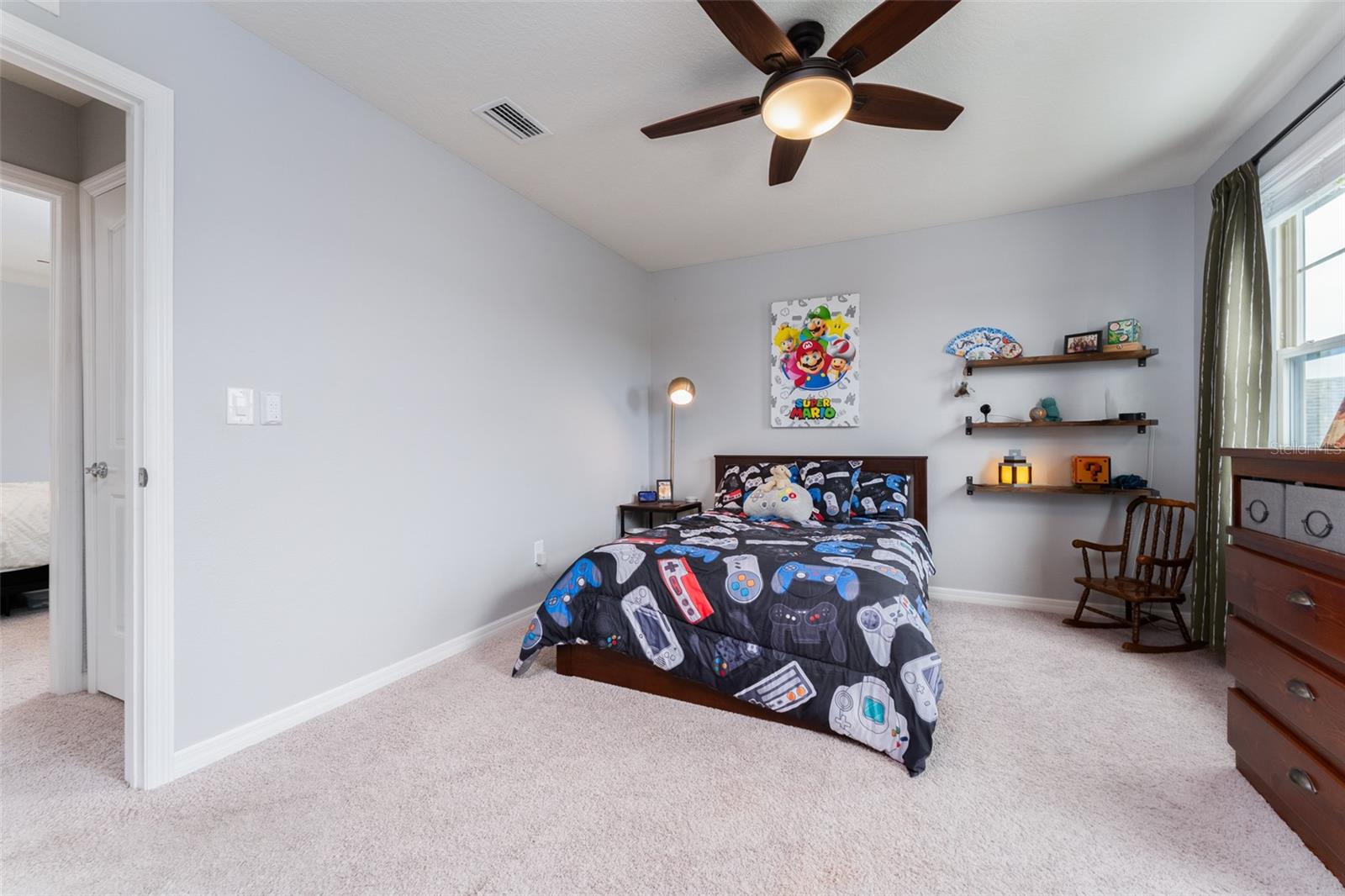 Another huge bedroom!