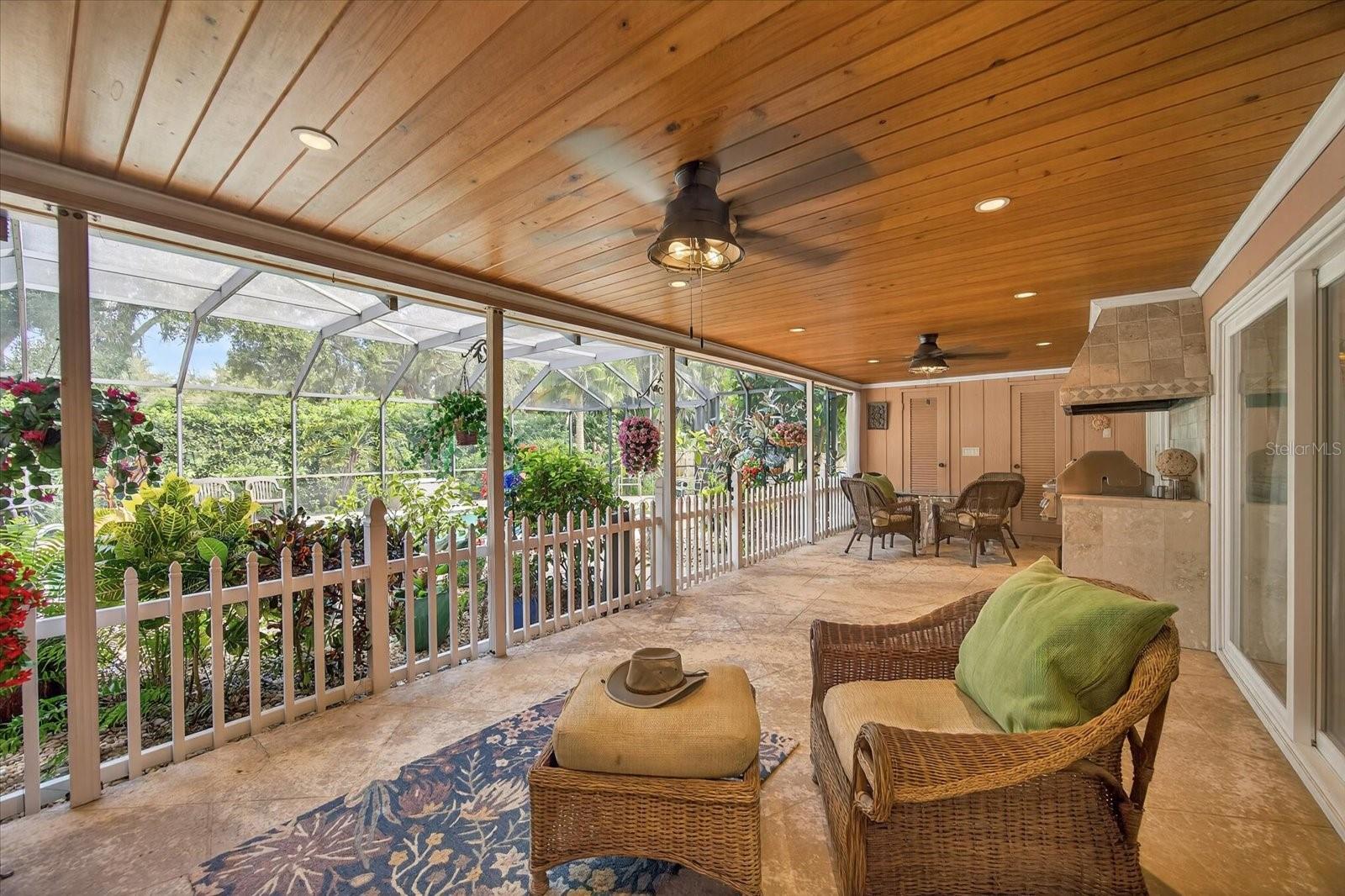 Screened in porch