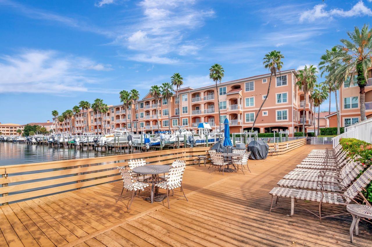Outdoor grilling and tanning deck