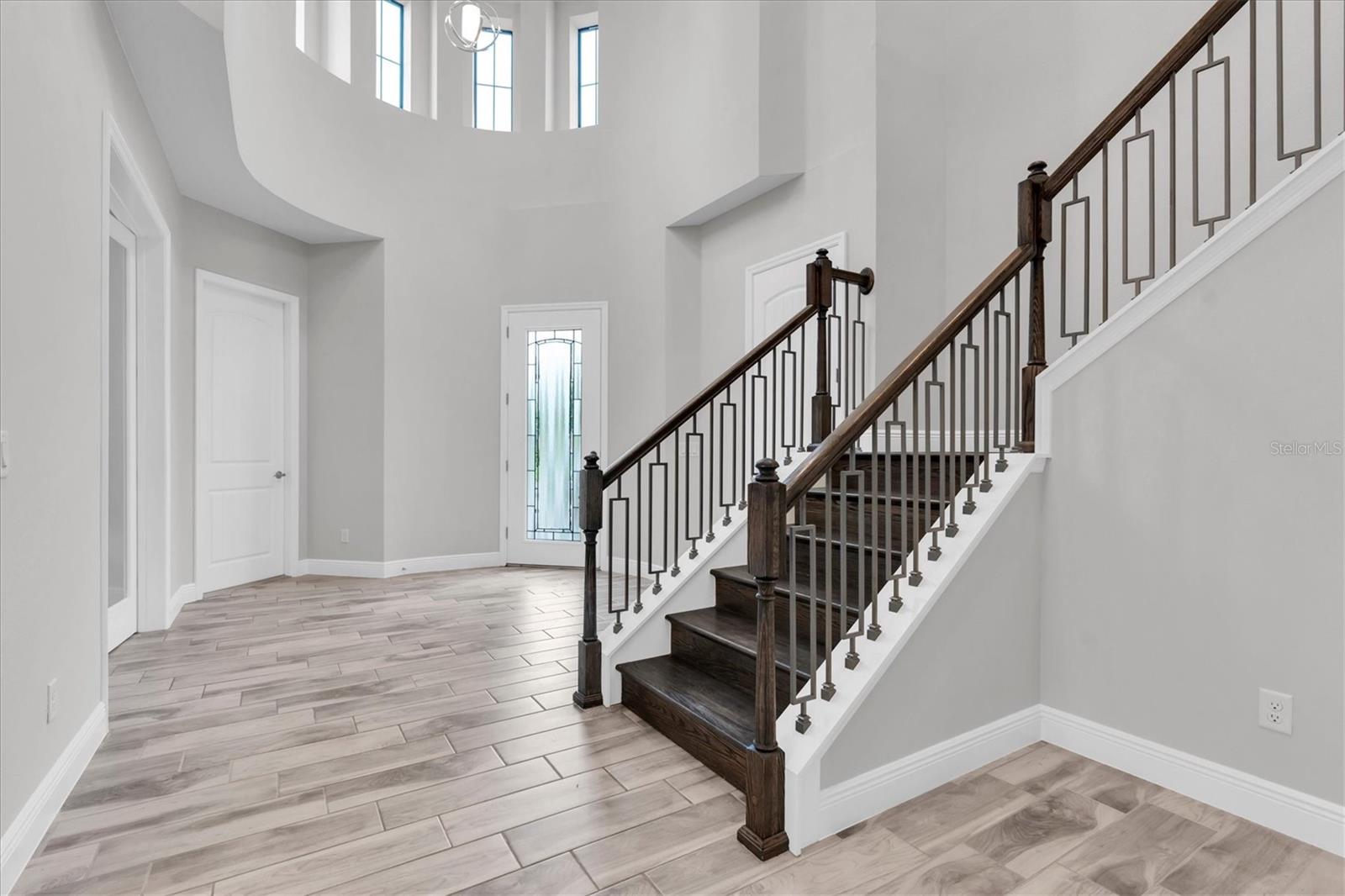 GRAND FOYER